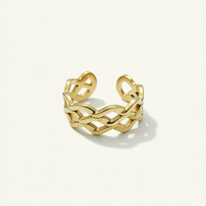 Bague Elise portée à la main